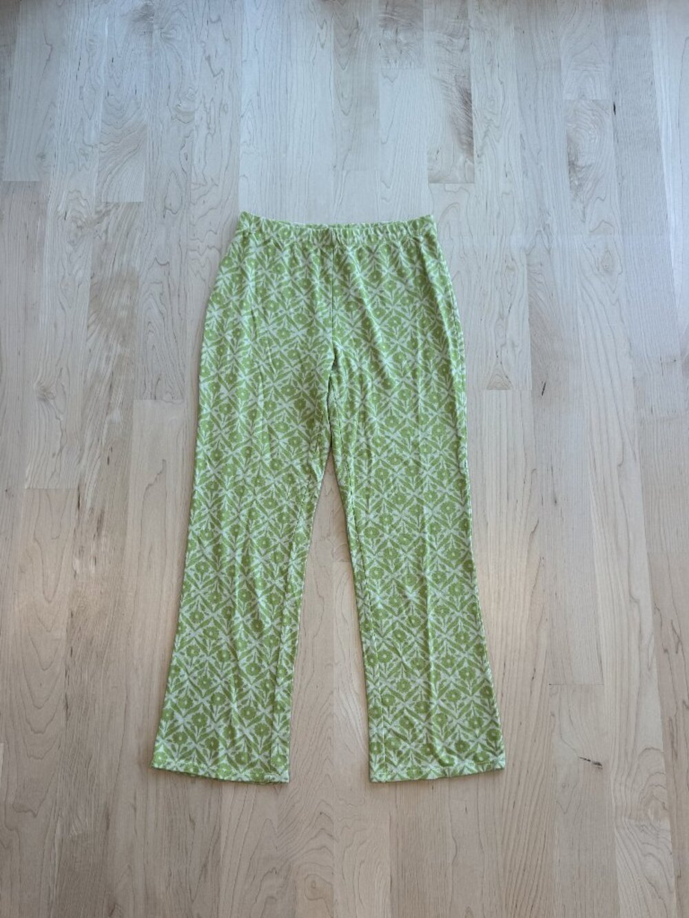 Billabong Green White Floral Print Cropped Capri Pants Pull On
